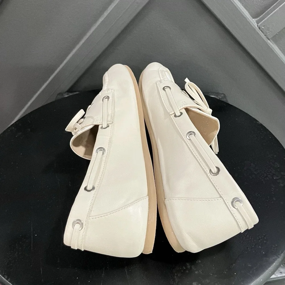 Stuart Weitzman White Leather Boat Shoes Womens Size EU 38 US 8 Made Spain